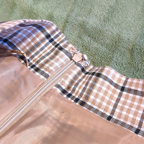 Bagatelle Collection Neutral Brown Plaid Pleated Skirt - Picture 4 of 6